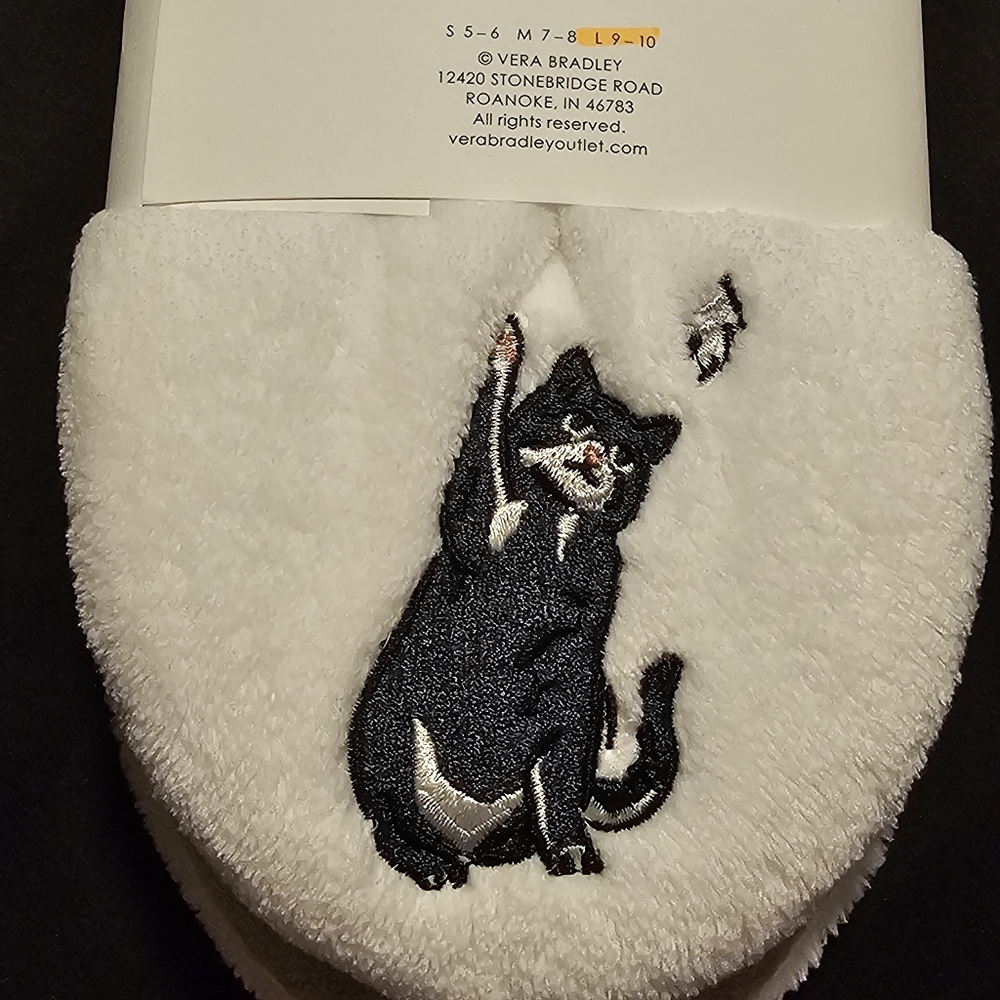 Vera Bradley A Cat' Life Cream Size Large (9/10) Fleece Slipper Socks - Picture 3 of 5